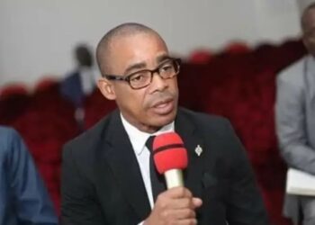 , le ministre de la Communication et des Médias, Germain Bihadjow,