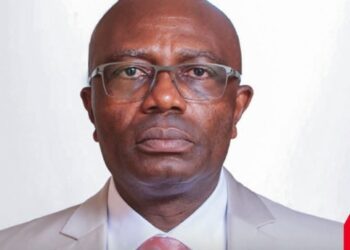 Alain Symphorien Ndzana Biloa, Juriste et inspecteur principal des impôts